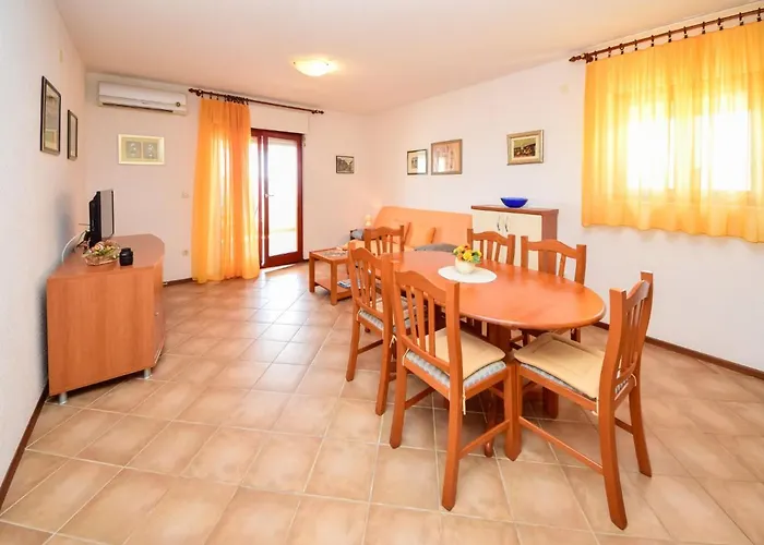 Appartement Lucija-2 By Interhome