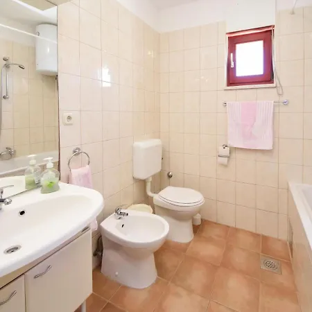 Apartman Lucija-2 By Interhome