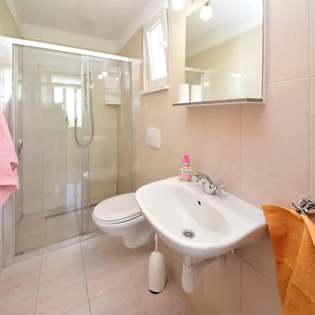 Apartman Lucija-2 By Interhome